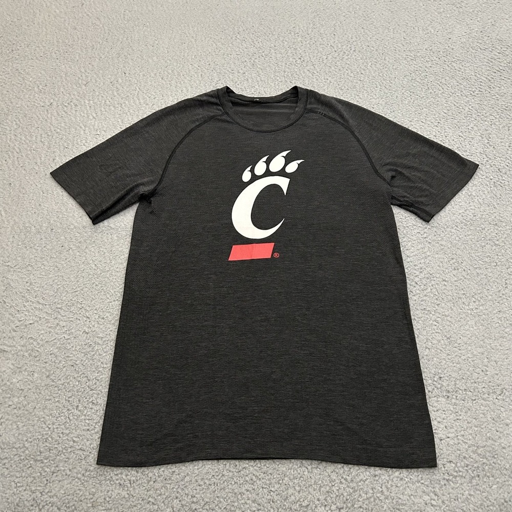 Cincinnati Bearcats Shirt Mens Small Gray Short Sleeve Crew Neck Lululemon Adult